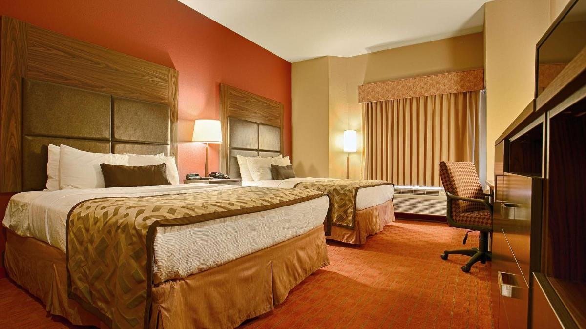 Popular attractions Area Nearby Property